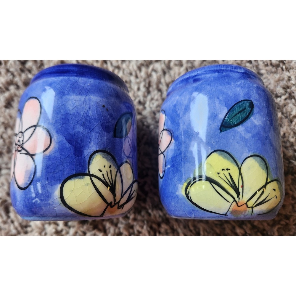 Vintage‎ Hand Painted Floral Ceramic Salt and Pepper Shakers Blue Glaze Set - Picture 4 of 8
